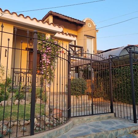 Hostal Las Rosas ซัลตา ภายนอก รูปภาพ