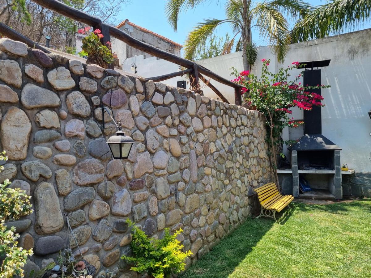 Hostal Las Rosas ซัลตา ภายนอก รูปภาพ