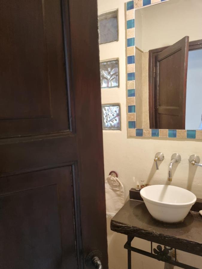 Hostal Las Rosas ซัลตา ภายนอก รูปภาพ